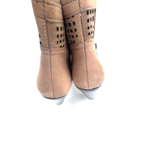 Me Too by Adam Tucker Booties - Picture 3 of 3